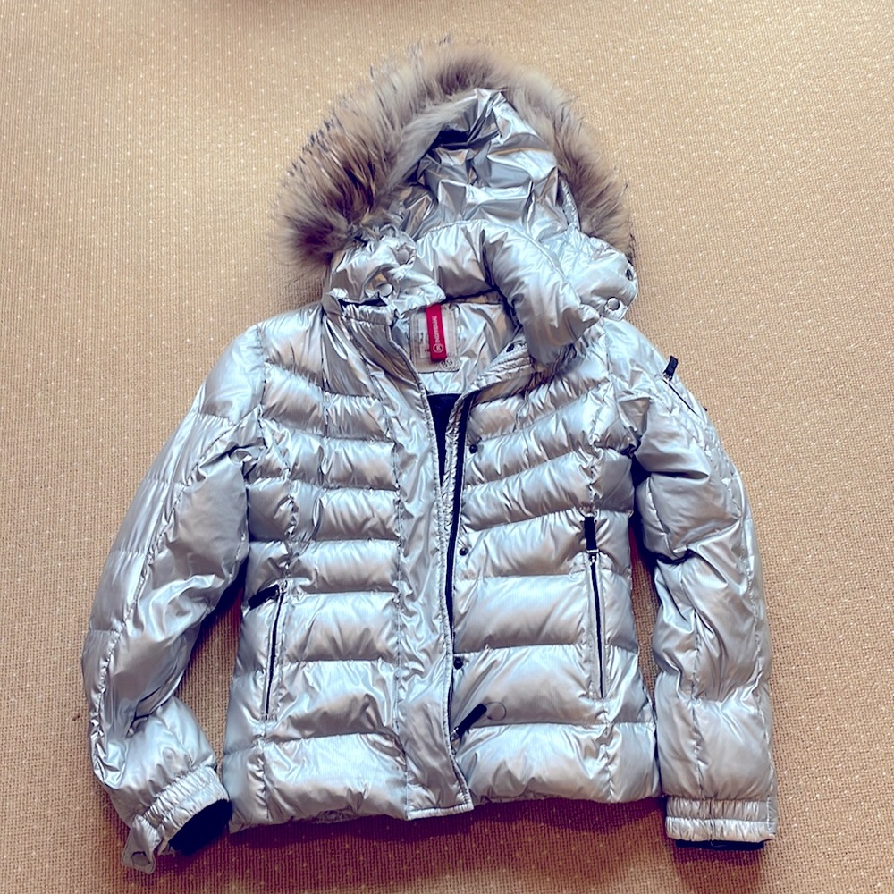 Beautiful silver Bogner ski jacket!!!